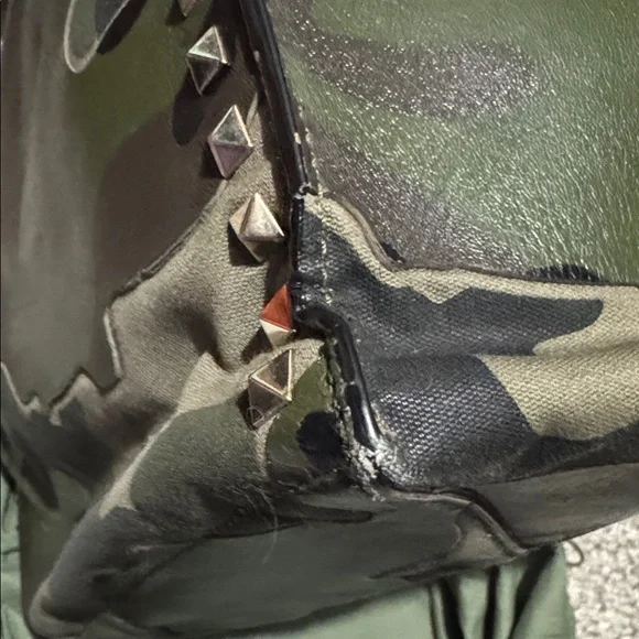 Valentino Camo Leather/Canvas Tote - Picture 13 of 16